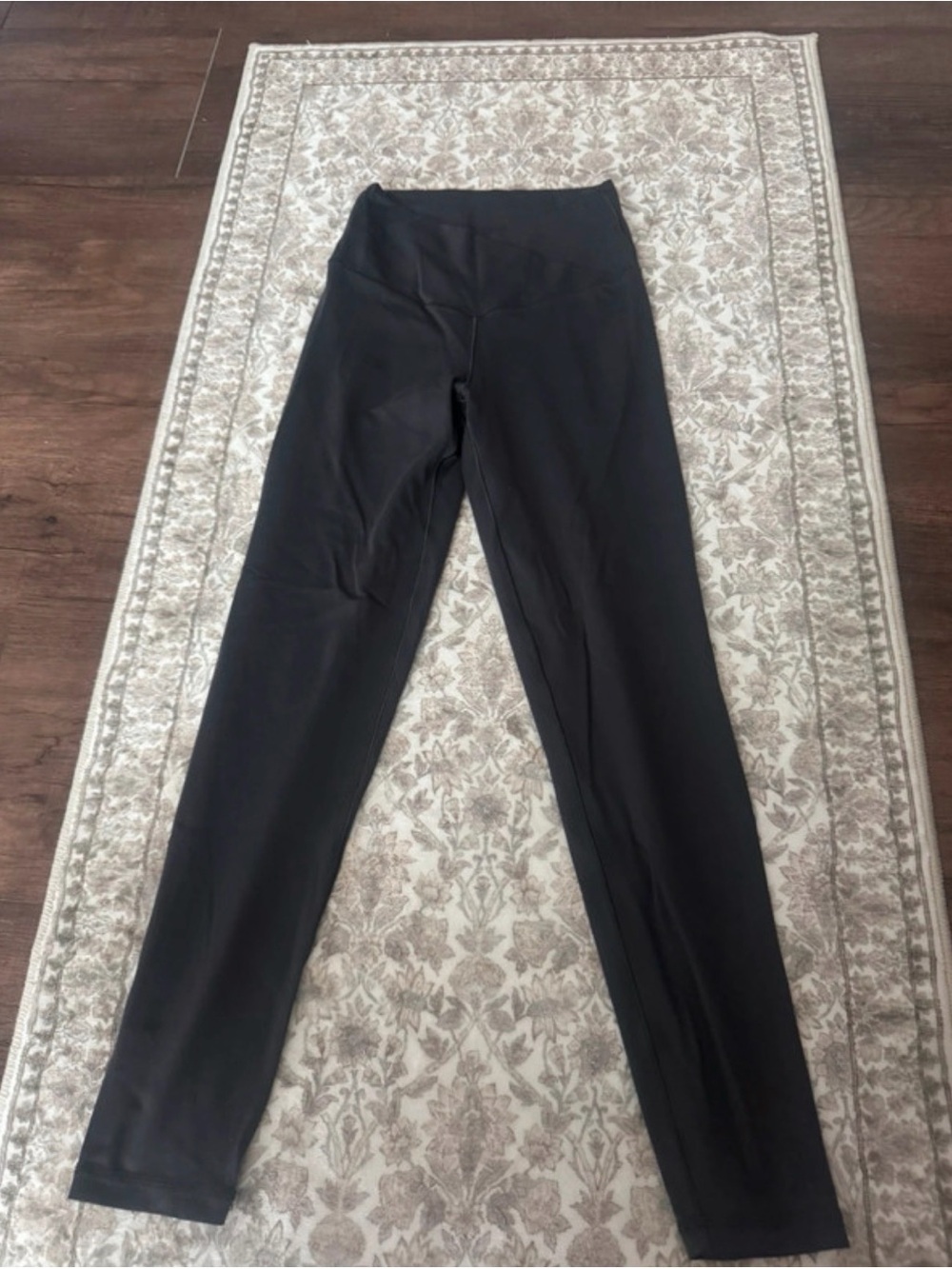 Offline by Aerie dark grey crossover leggings size medium